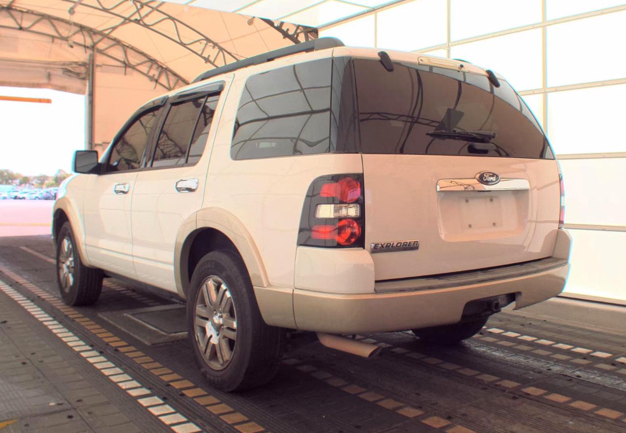 Ford Explorer  2010