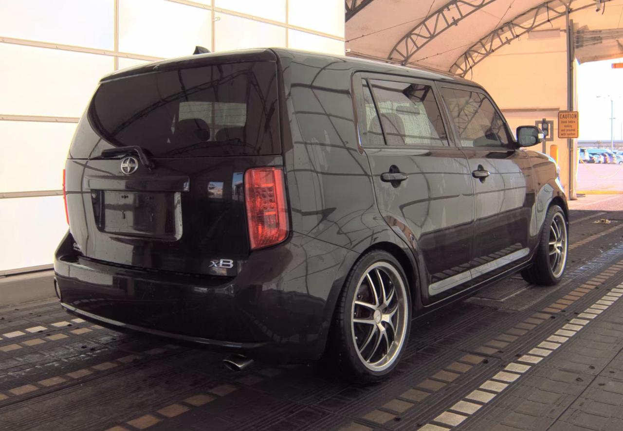 Scion xB  2008