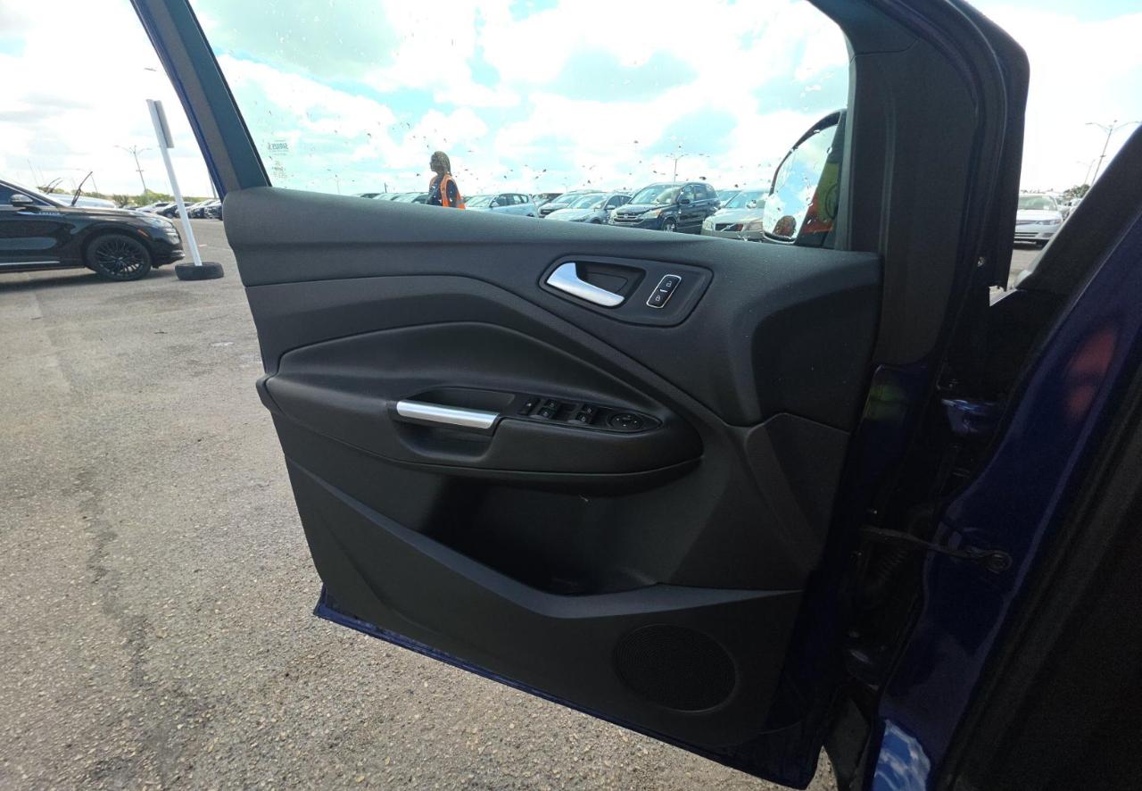 Ford Escape  2014