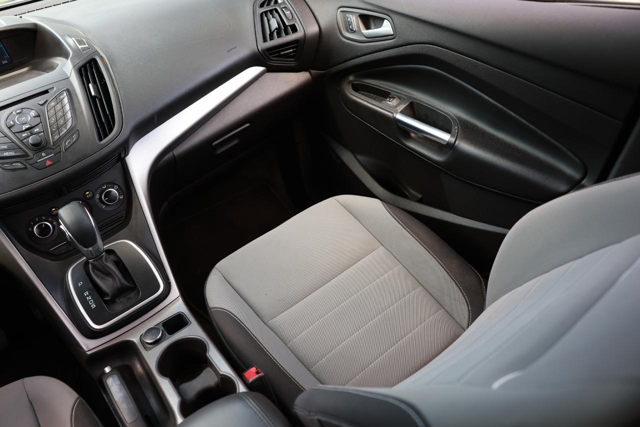Ford Escape  2014