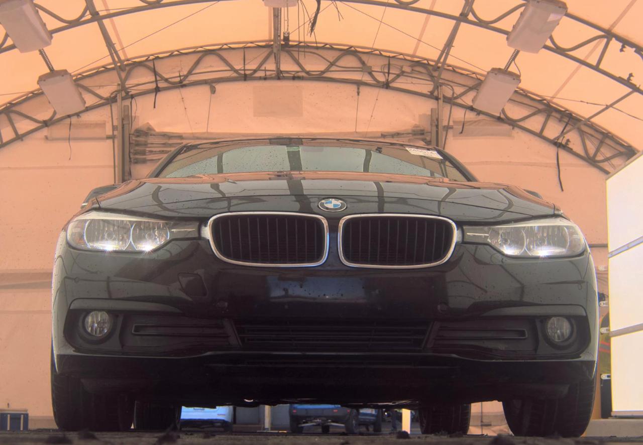 BMW 320i  2017