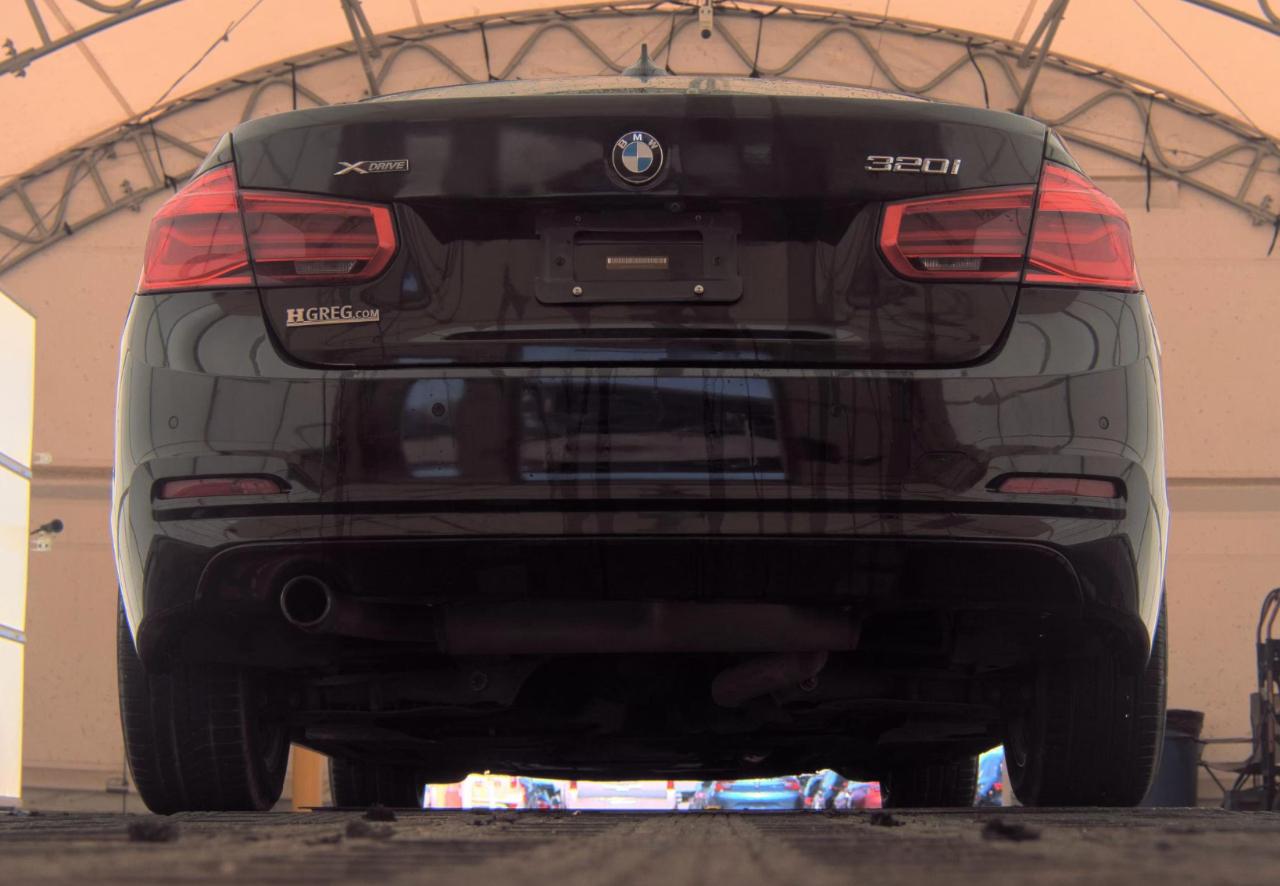 BMW 320i  2017