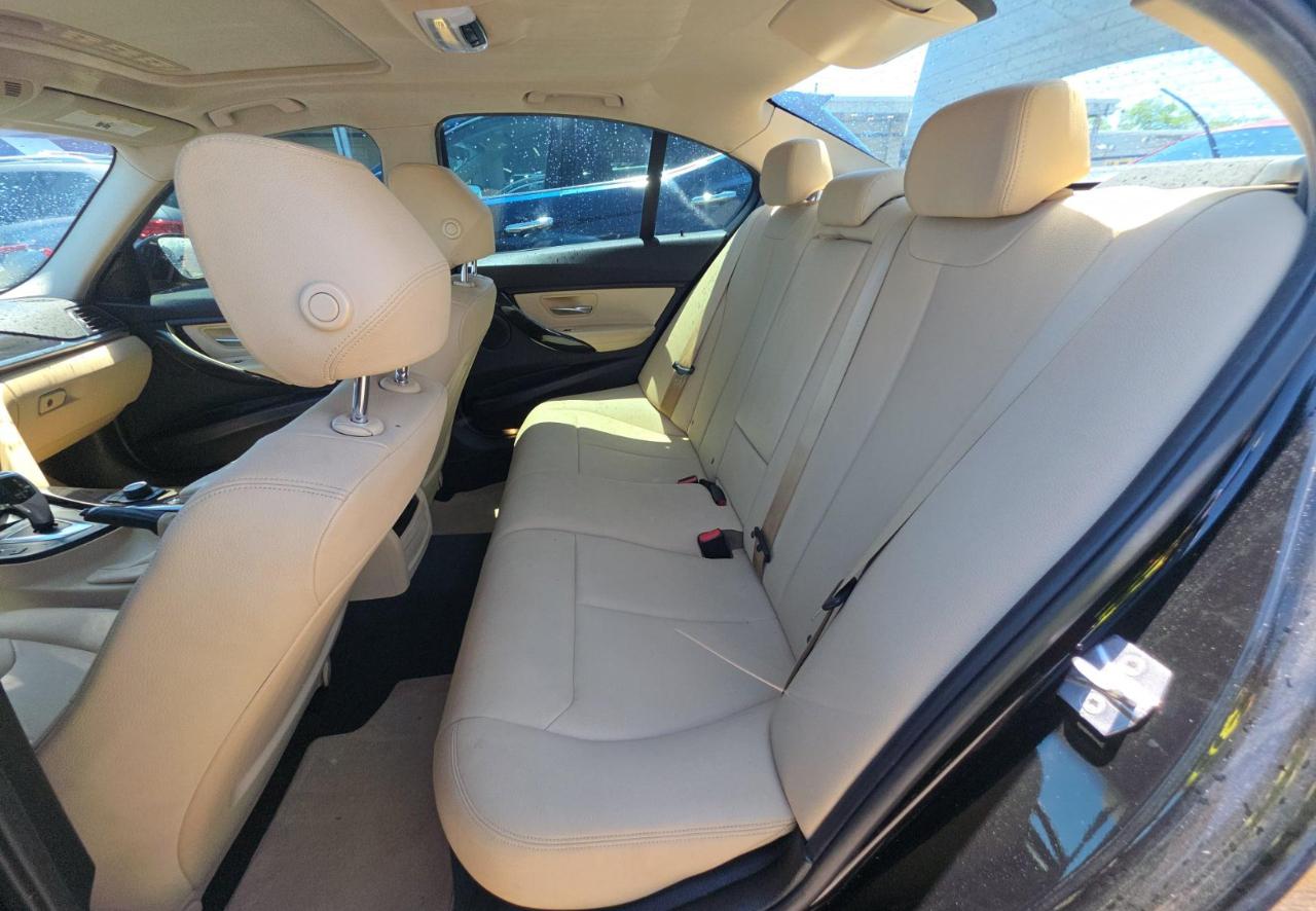 BMW 320i  2017