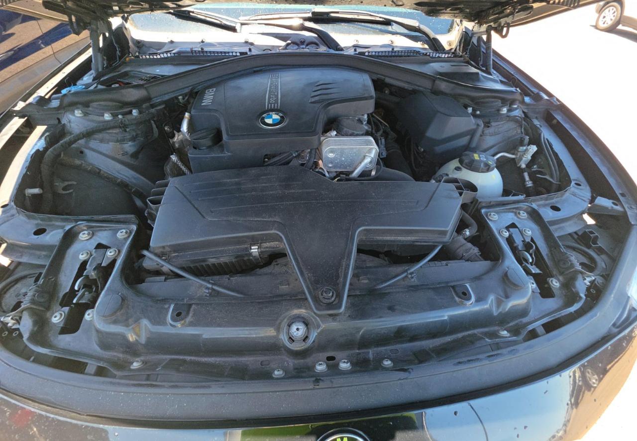 BMW 320i  2017