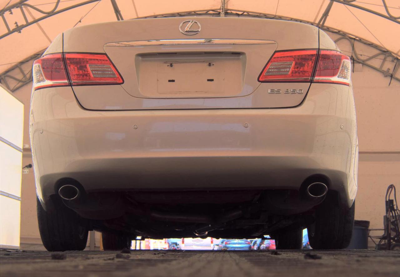Lexus ES 350  2012