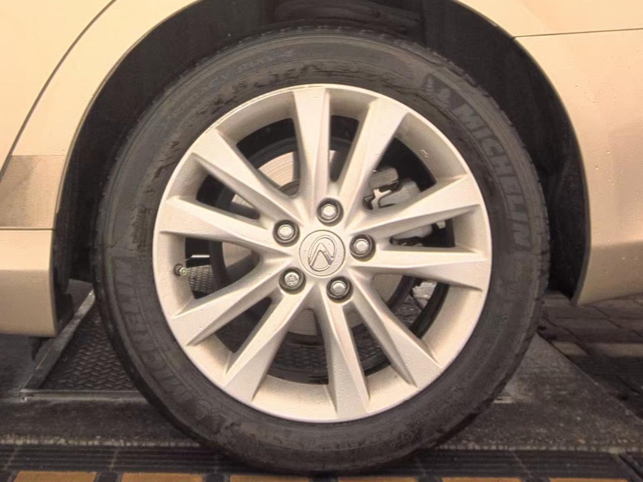 Lexus ES 350  2012