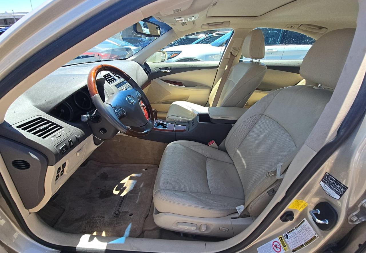Lexus ES 350  2012
