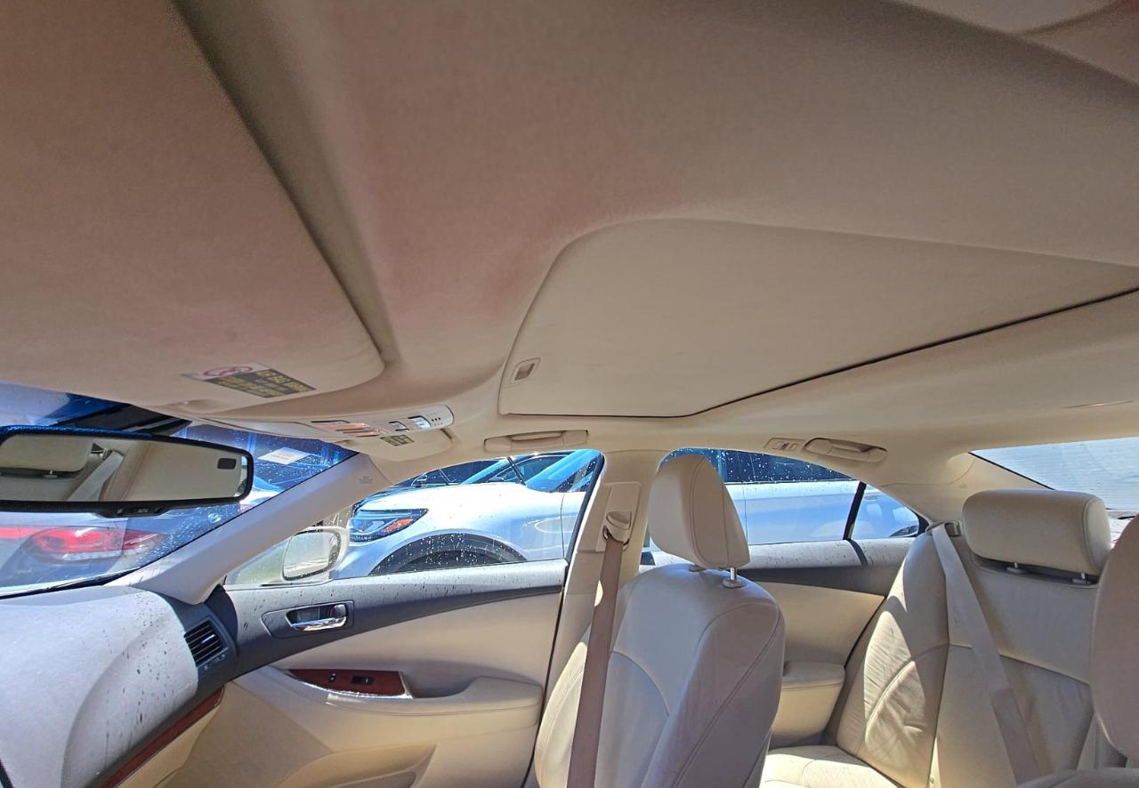 Lexus ES 350  2012