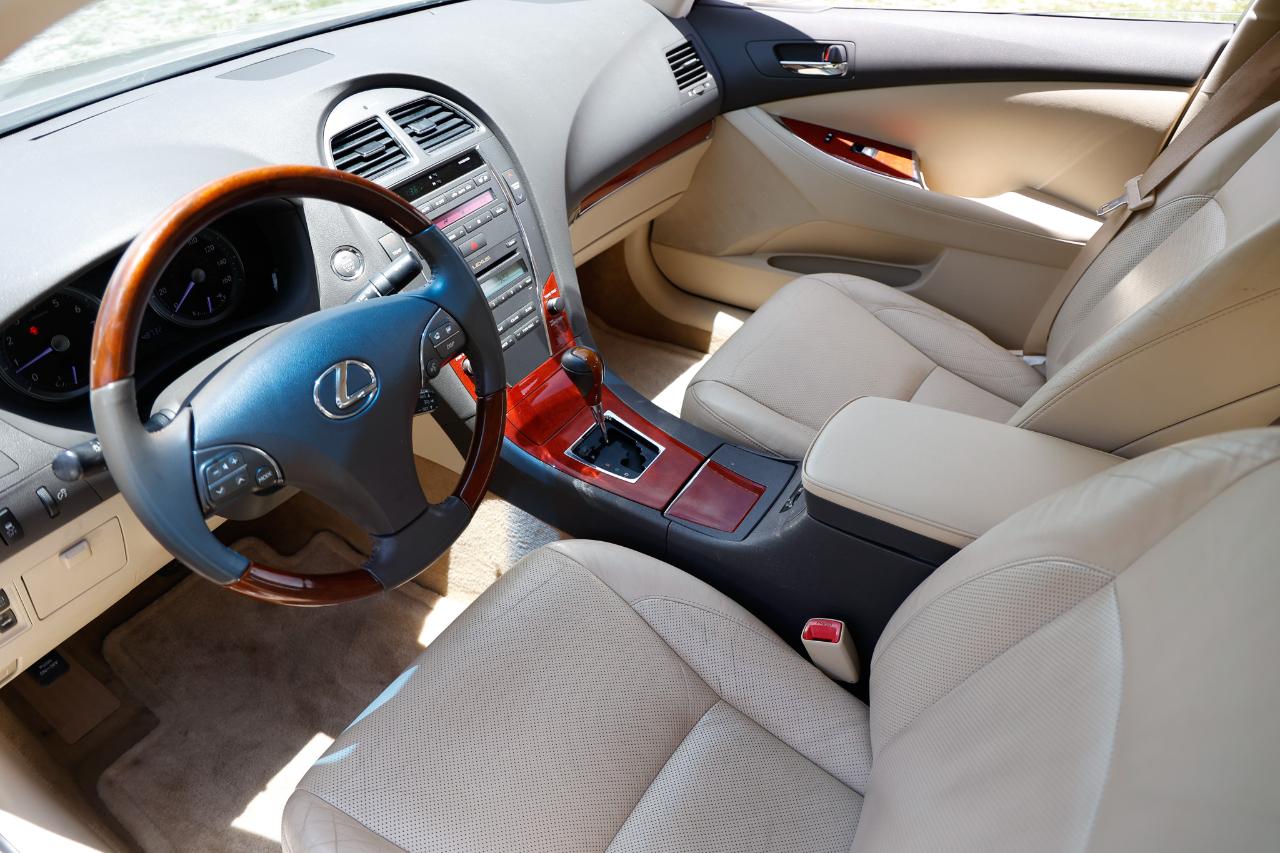 Lexus ES 350  2012