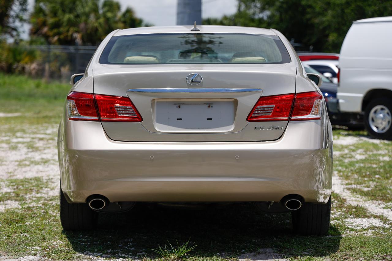 Lexus ES 350  2012