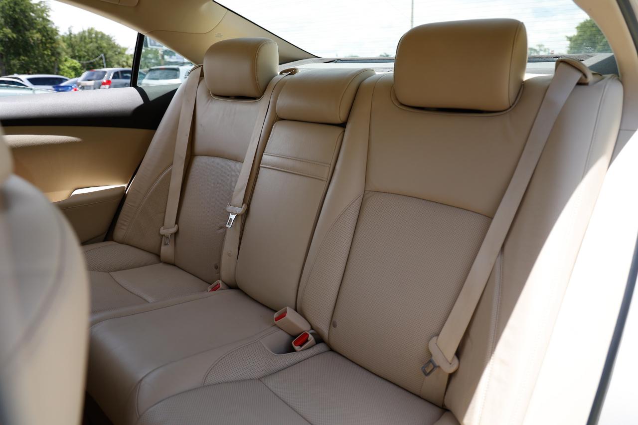 Lexus ES 350  2012