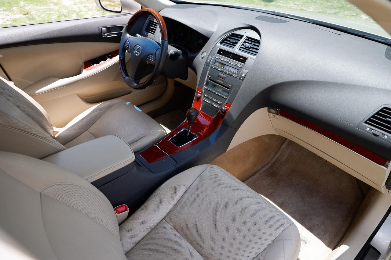 Lexus ES 350  2012