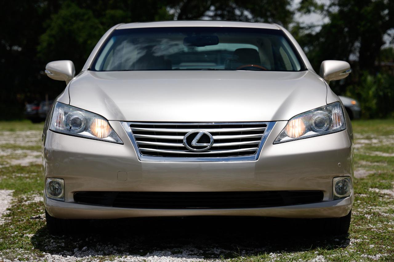 Lexus ES 350  2012