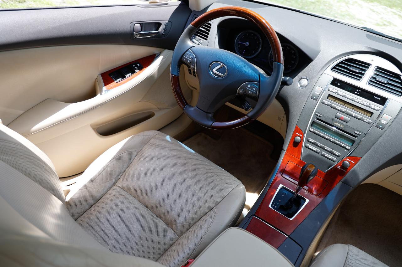 Lexus ES 350  2012