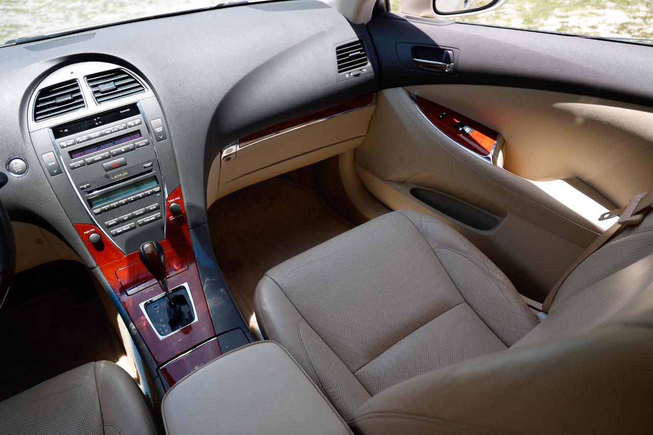Lexus ES 350  2012