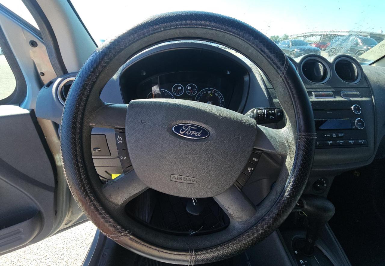 Ford Transit Connect Wagon  2012