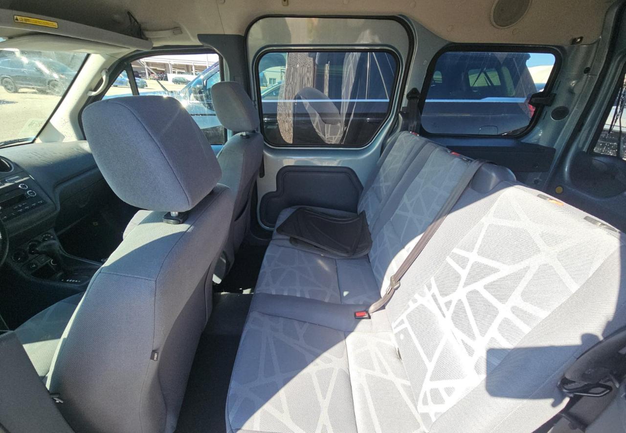 Ford Transit Connect Wagon  2012