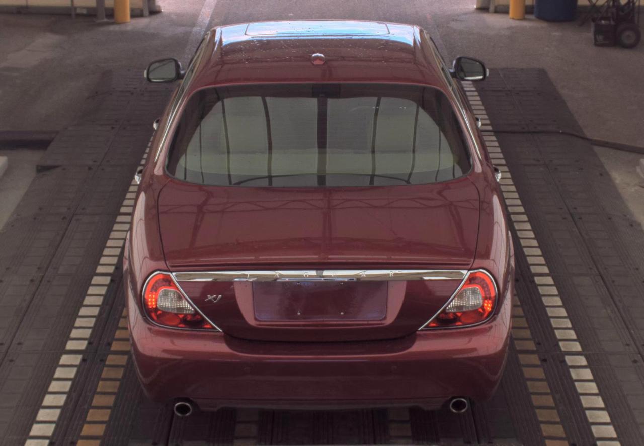 Jaguar XJ8  2008