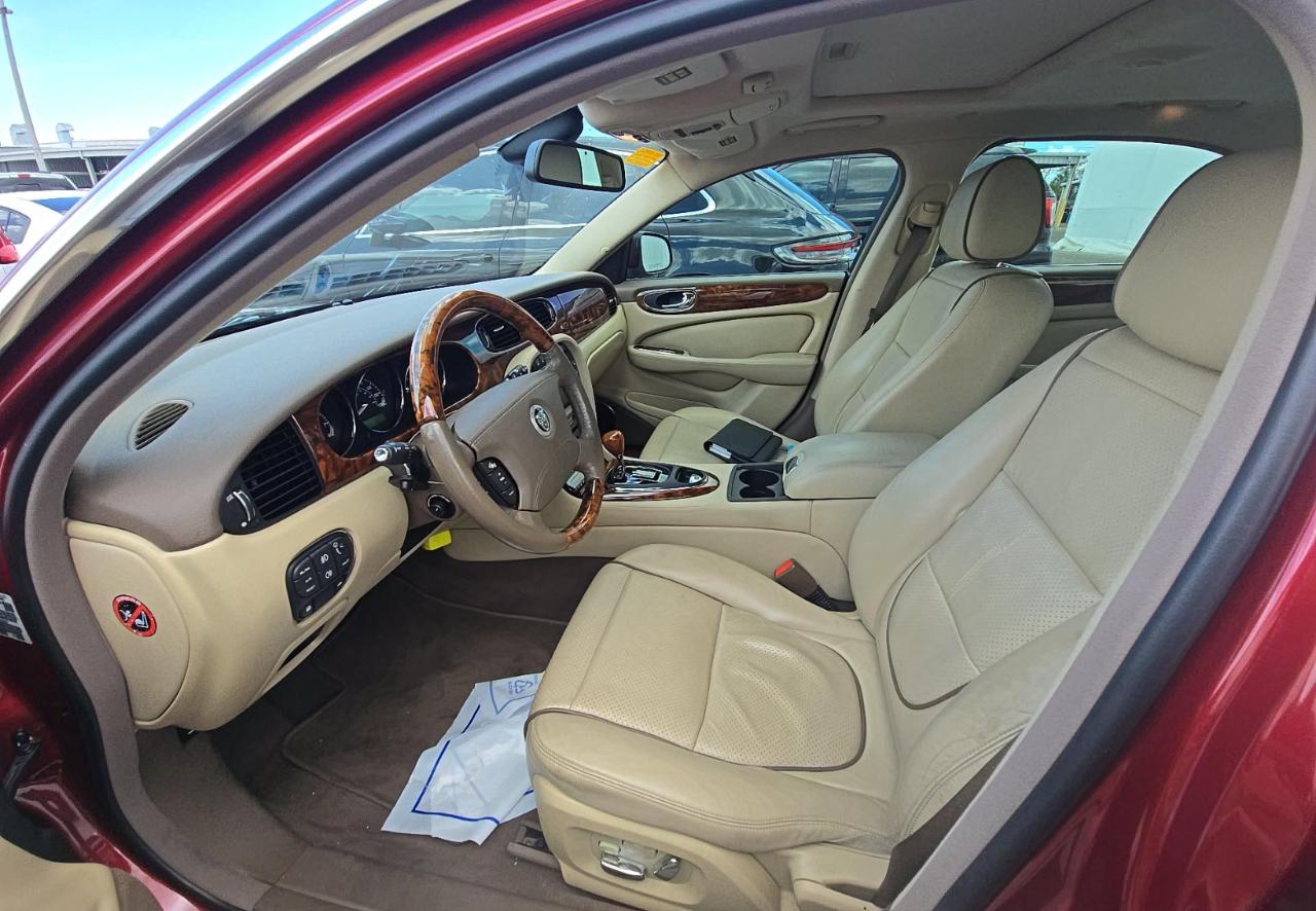 Jaguar XJ8  2008