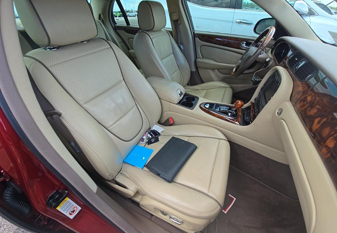 Jaguar XJ8  2008