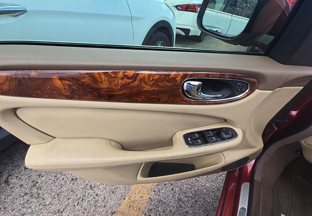 Jaguar XJ8  2008
