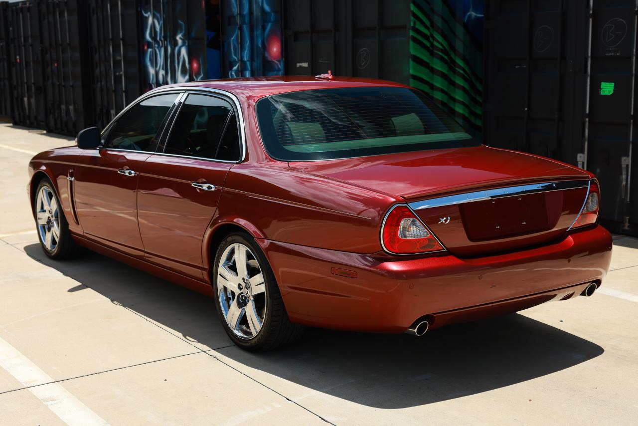 Jaguar XJ8  2008