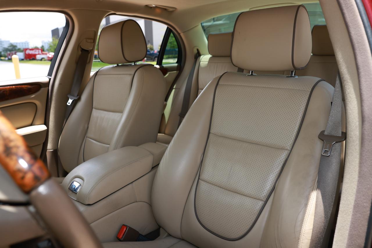Jaguar XJ8  2008