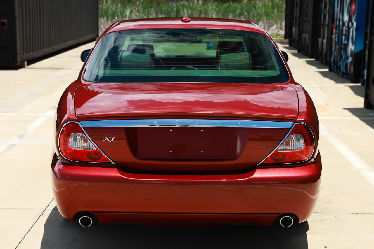Jaguar XJ8  2008
