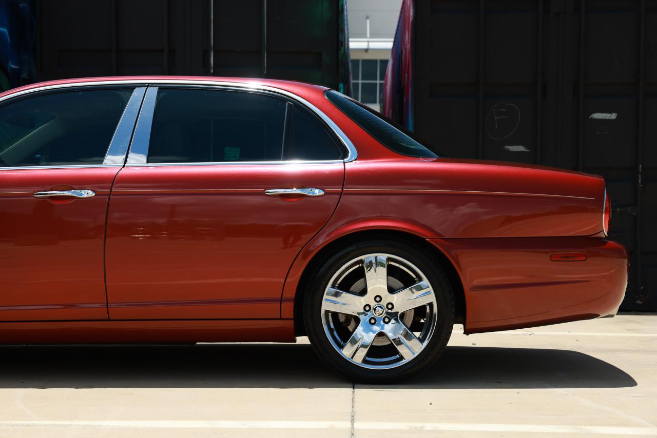 Jaguar XJ8  2008