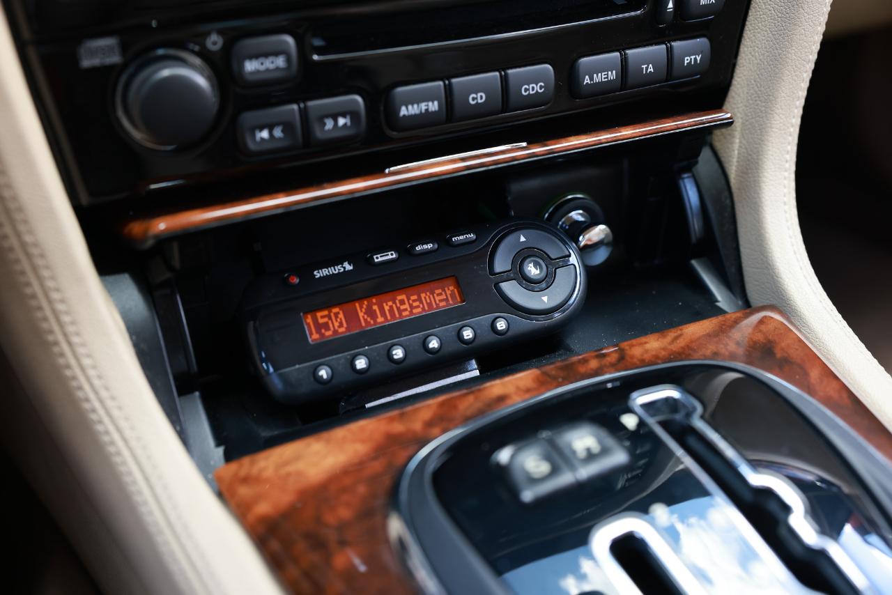 Jaguar XJ8  2008