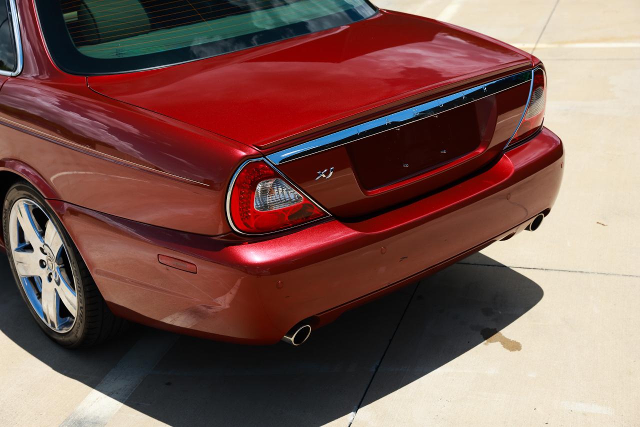 Jaguar XJ8  2008