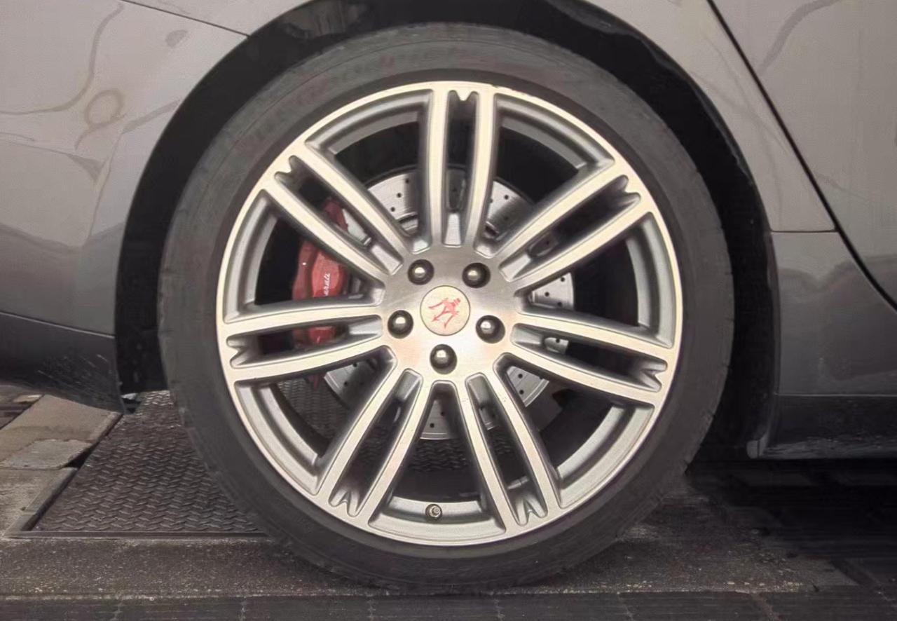Maserati Ghibli  2016