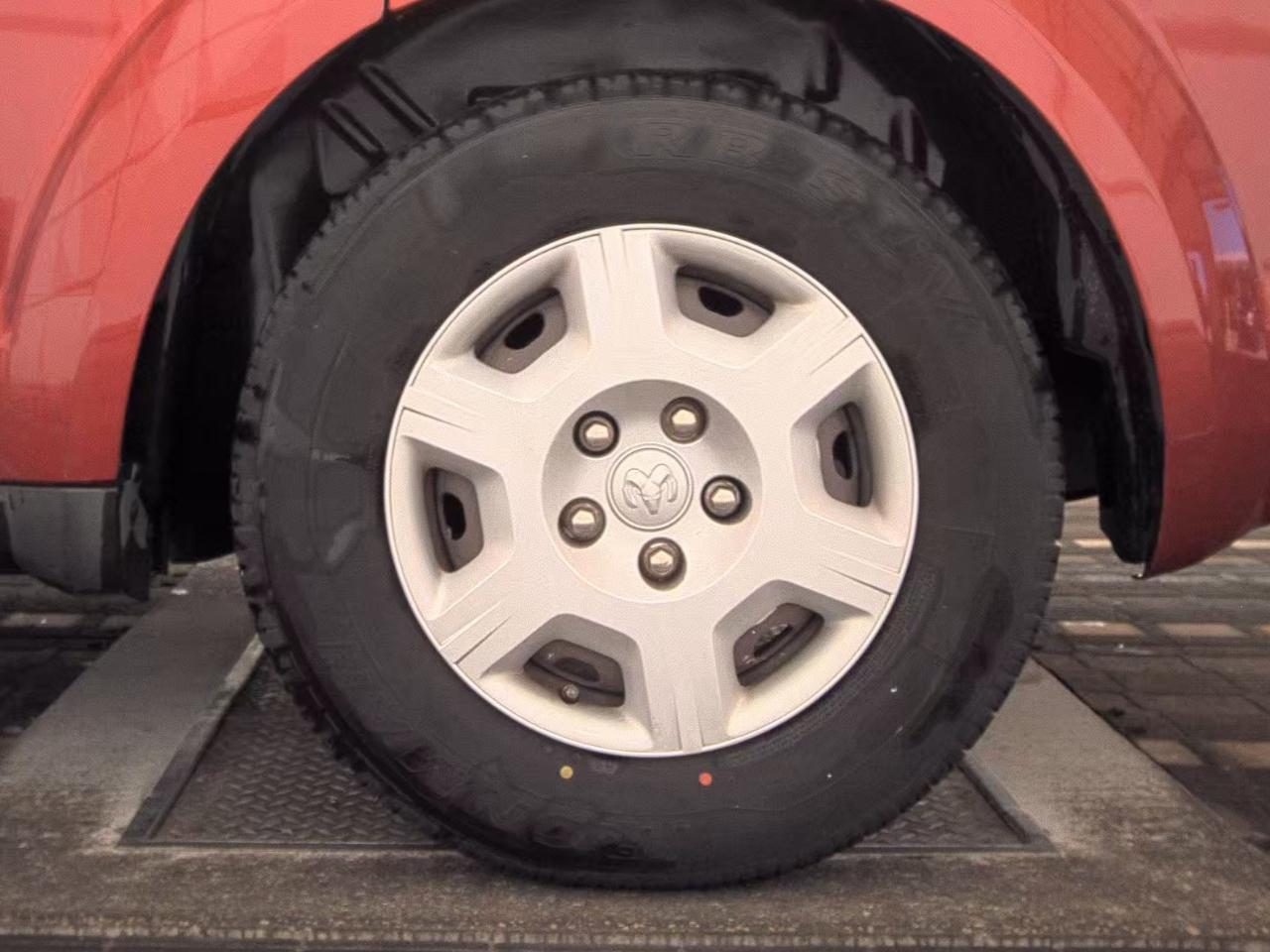 Dodge Journey  2010