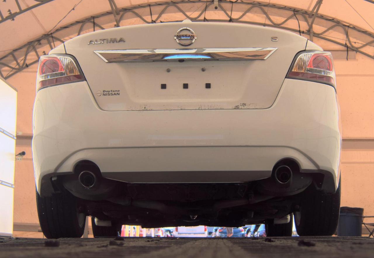 Nissan Altima  2015