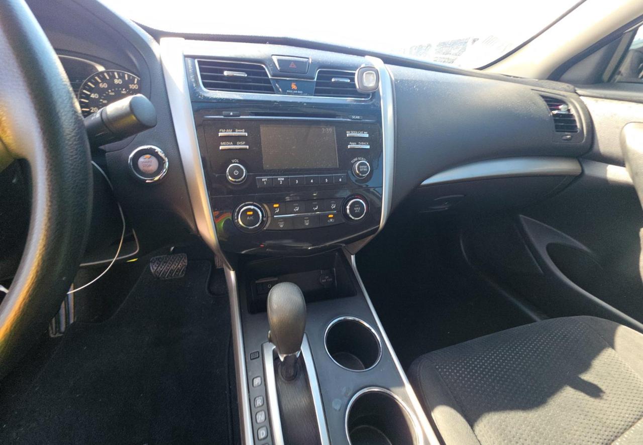 Nissan Altima  2015