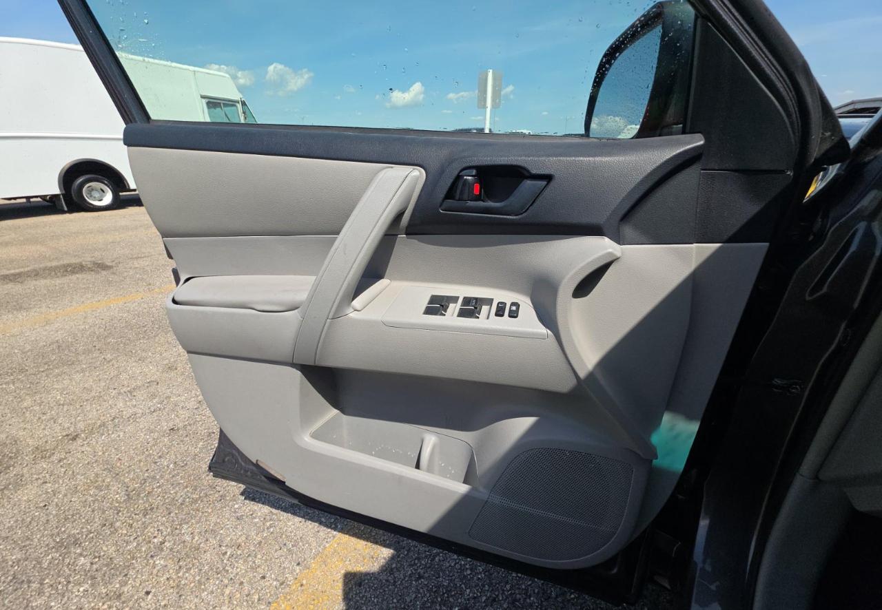 Toyota Highlander  2008