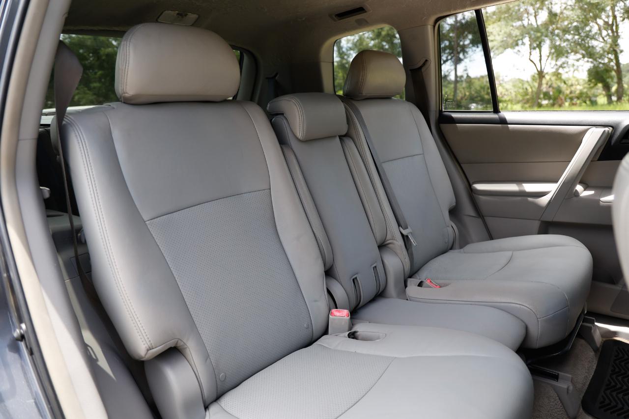Toyota Highlander  2008