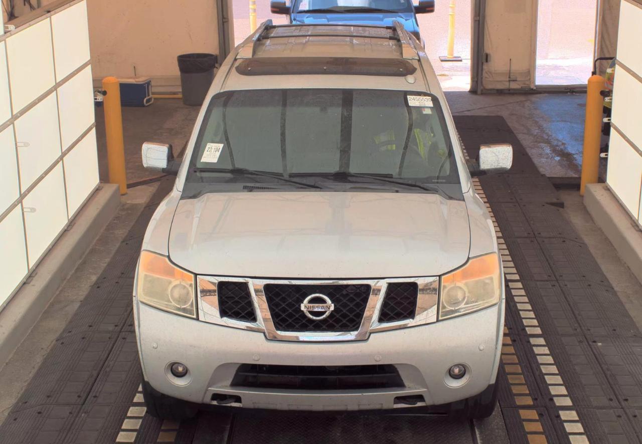 Nissan Armada  2014