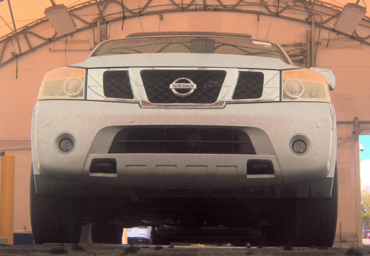 Nissan Armada  2014