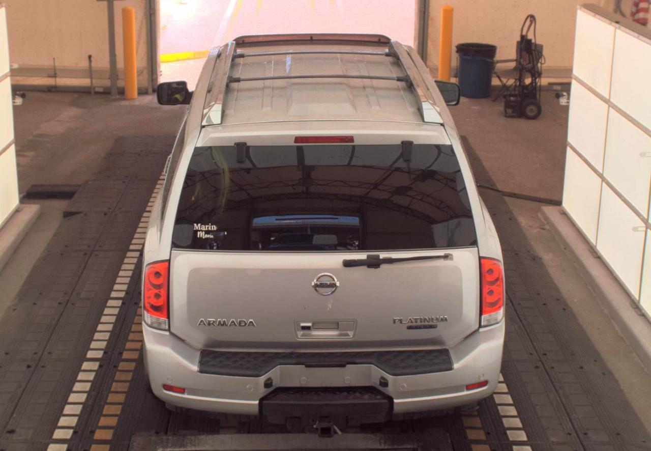 Nissan Armada  2014