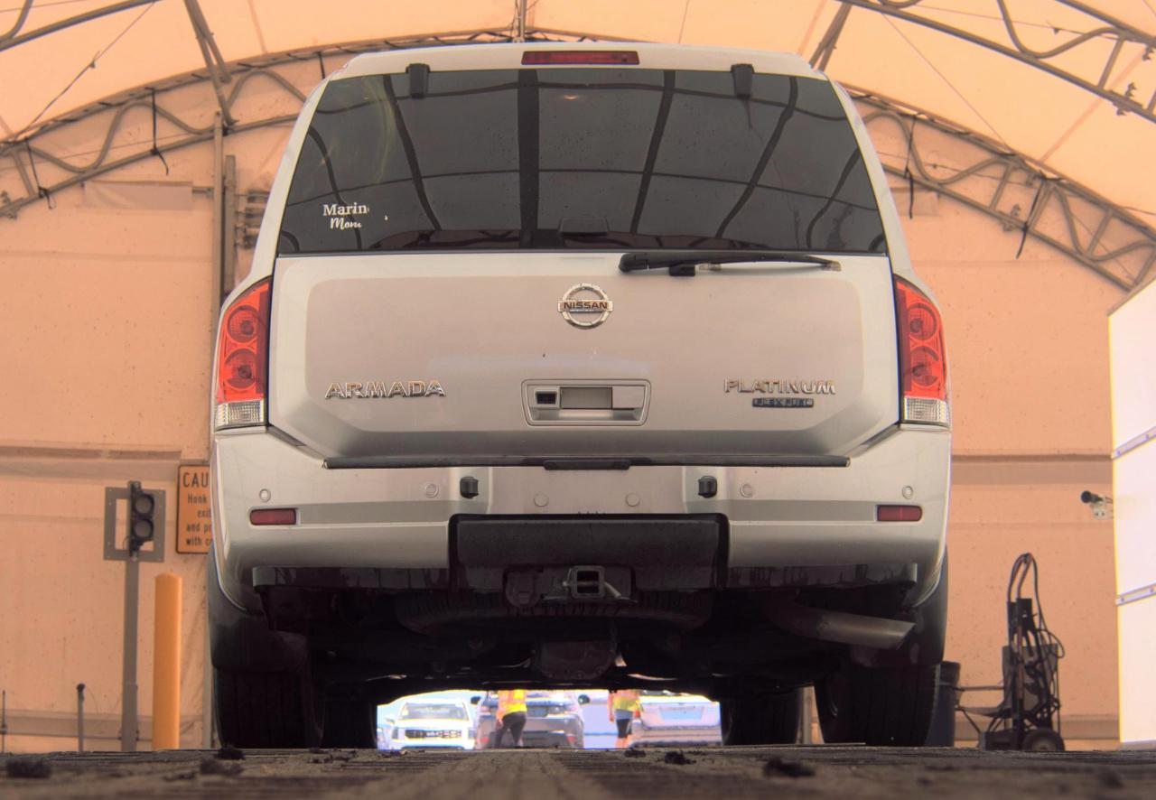 Nissan Armada  2014