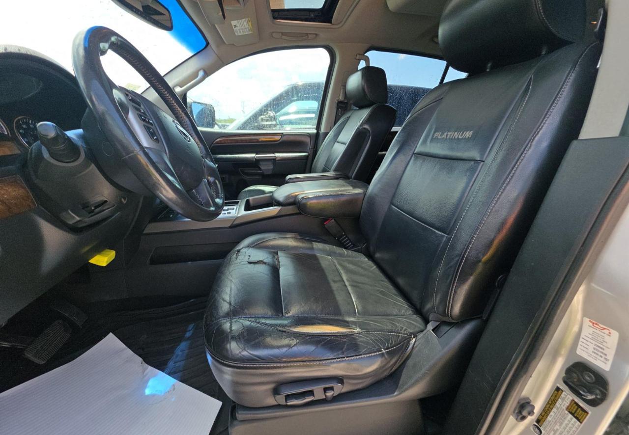 Nissan Armada  2014