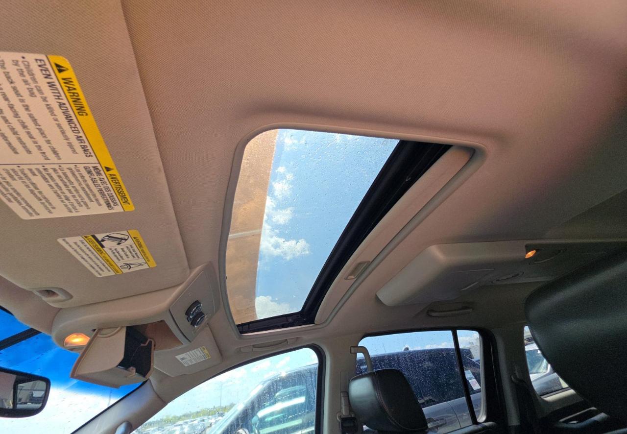 Nissan Armada  2014