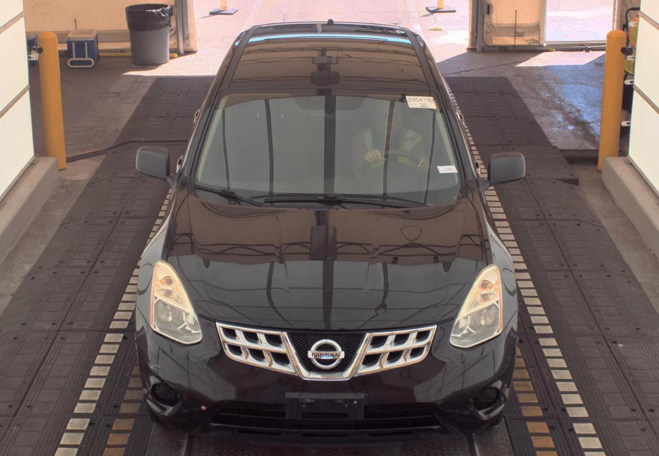 Nissan Rogue  2011