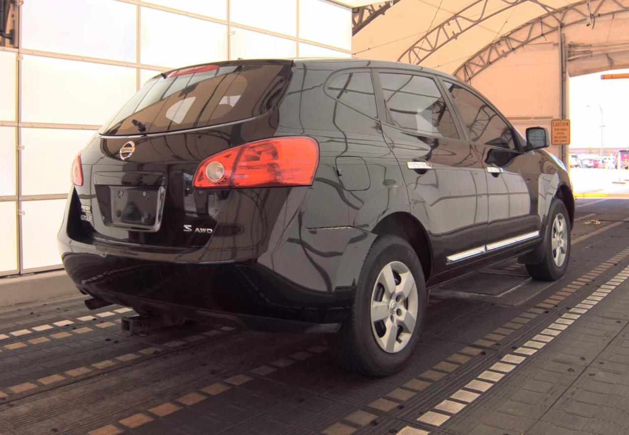 Nissan Rogue  2011