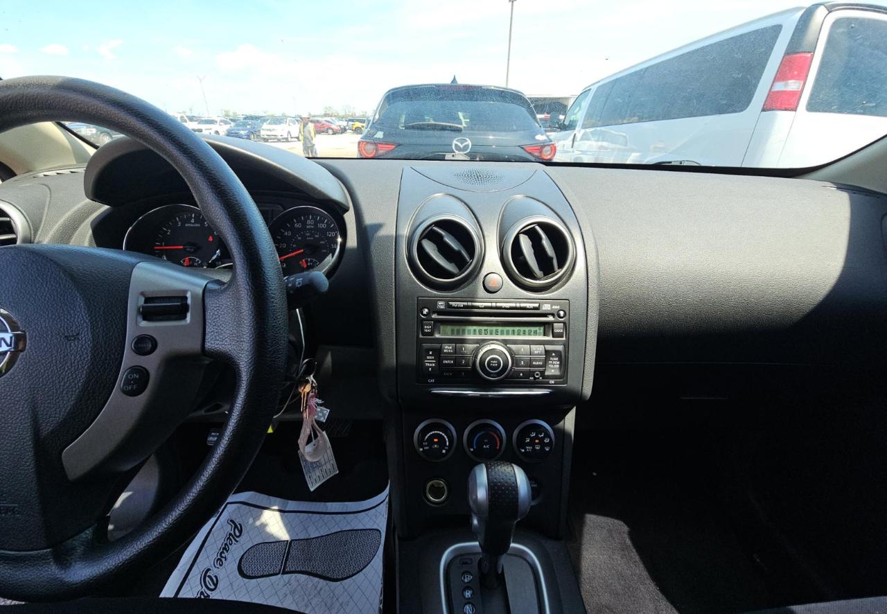 Nissan Rogue  2011