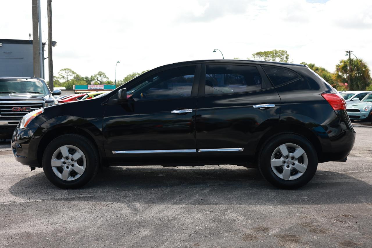 Nissan Rogue  2011