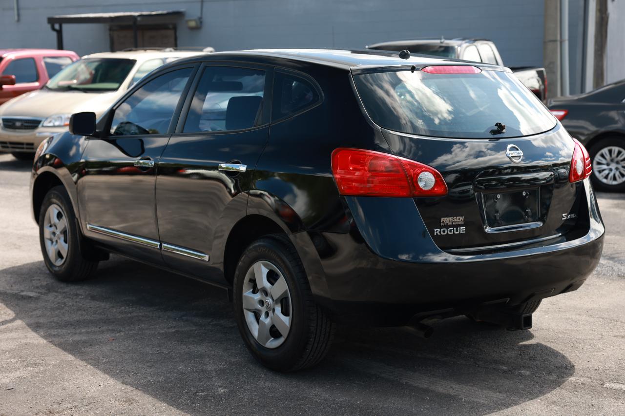 Nissan Rogue  2011
