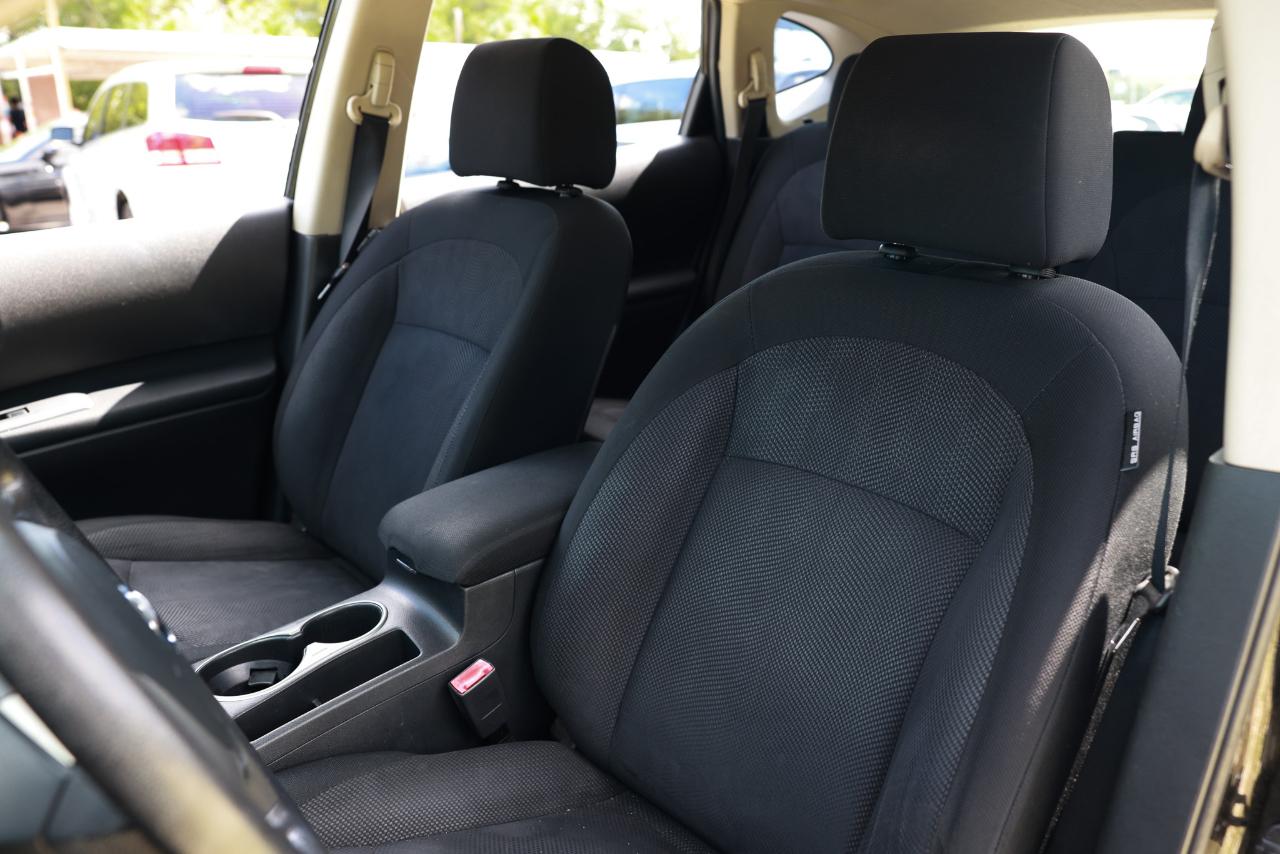 Nissan Rogue  2011