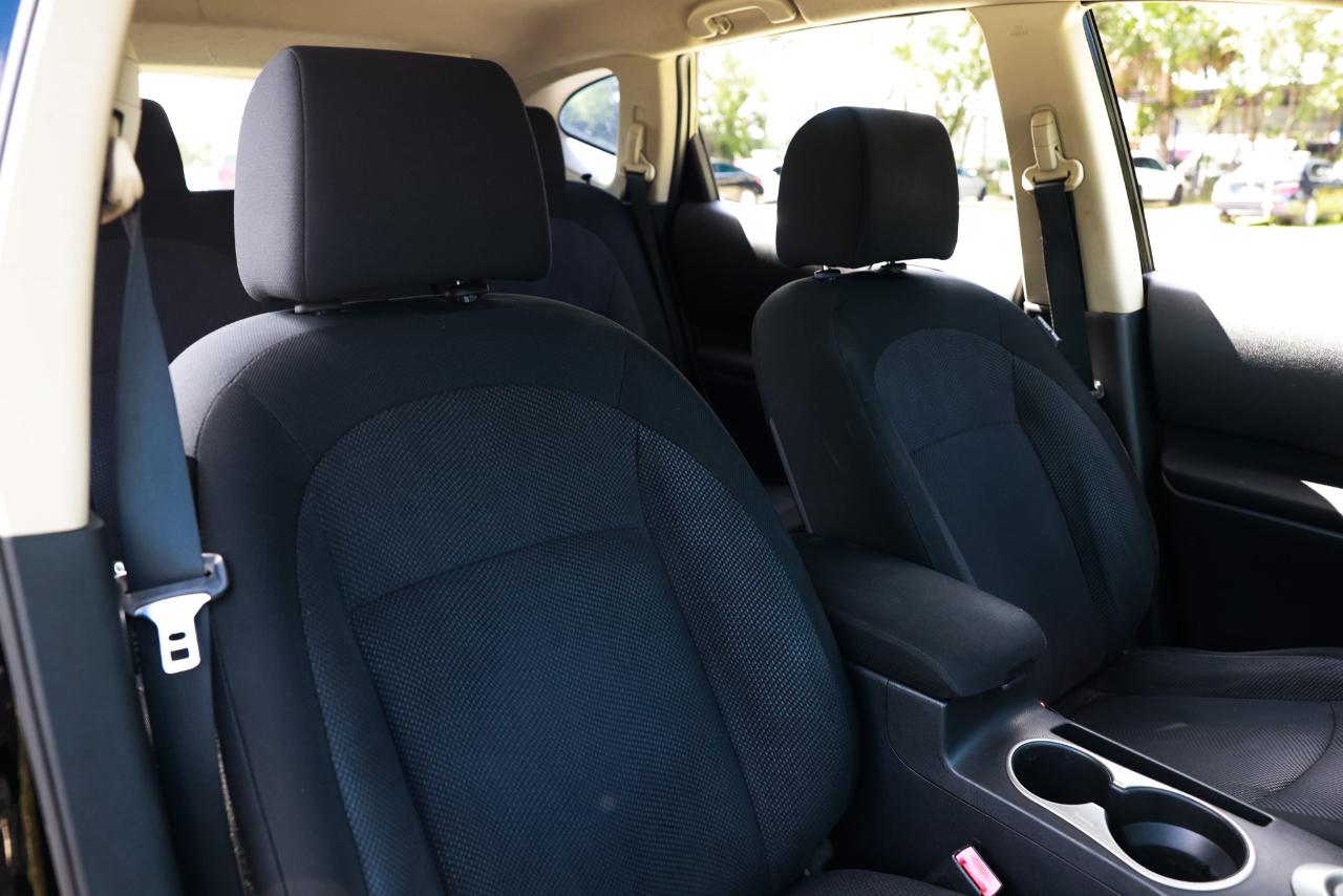 Nissan Rogue  2011